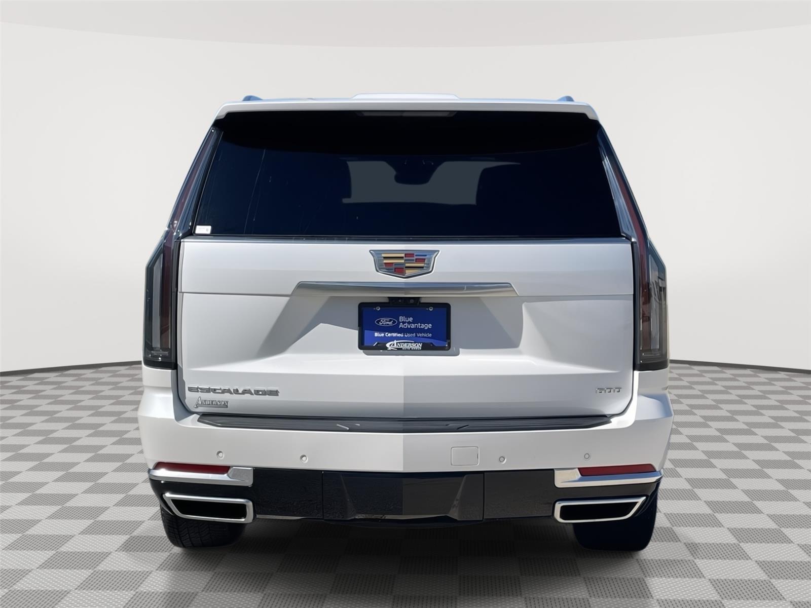 Vehicle photo 8