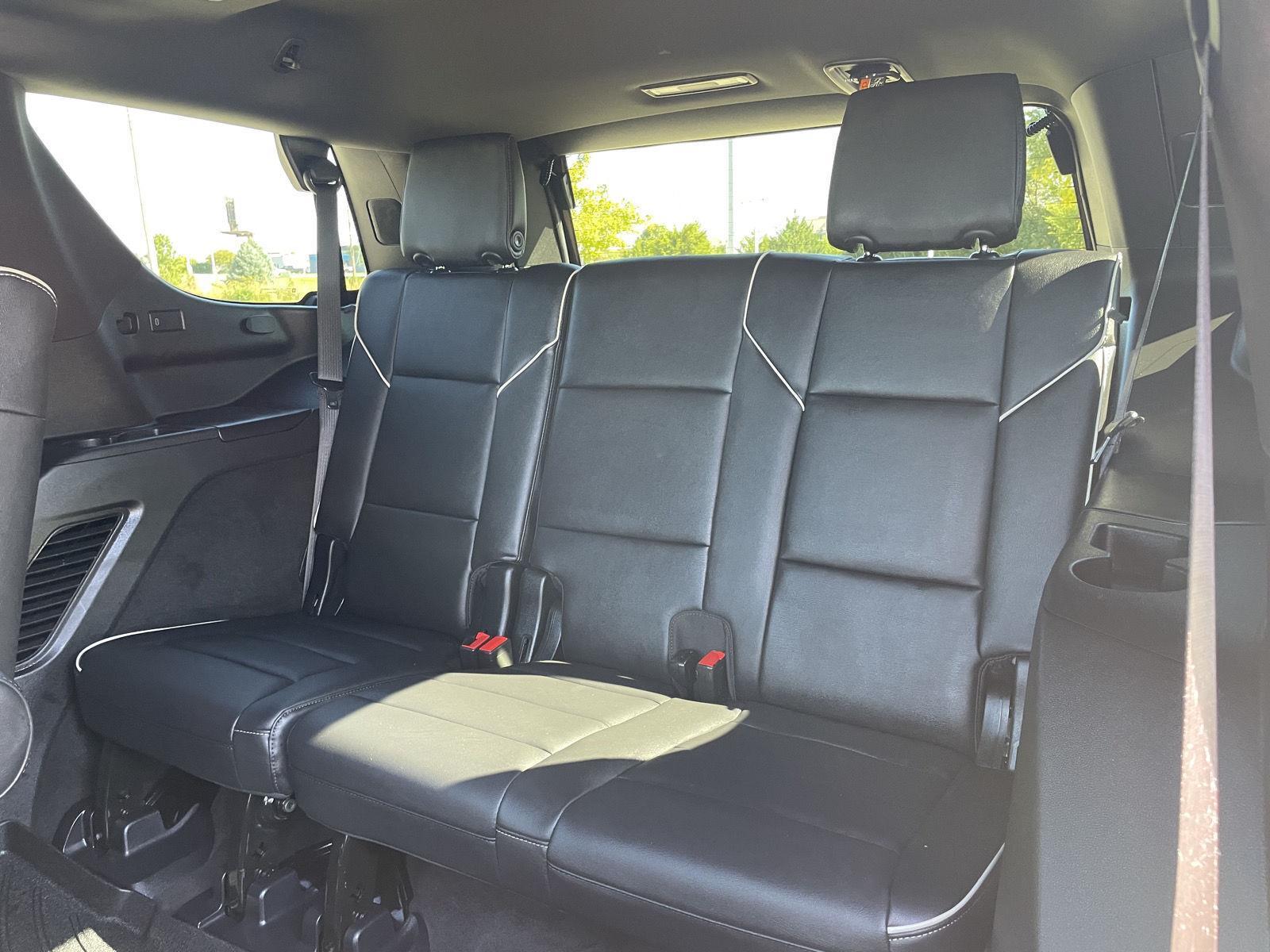 Vehicle photo 20