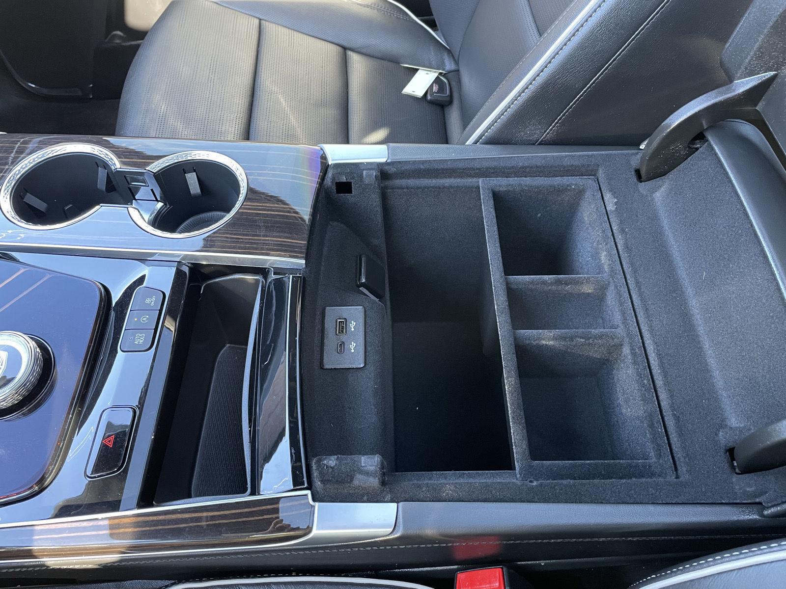 Vehicle photo 35
