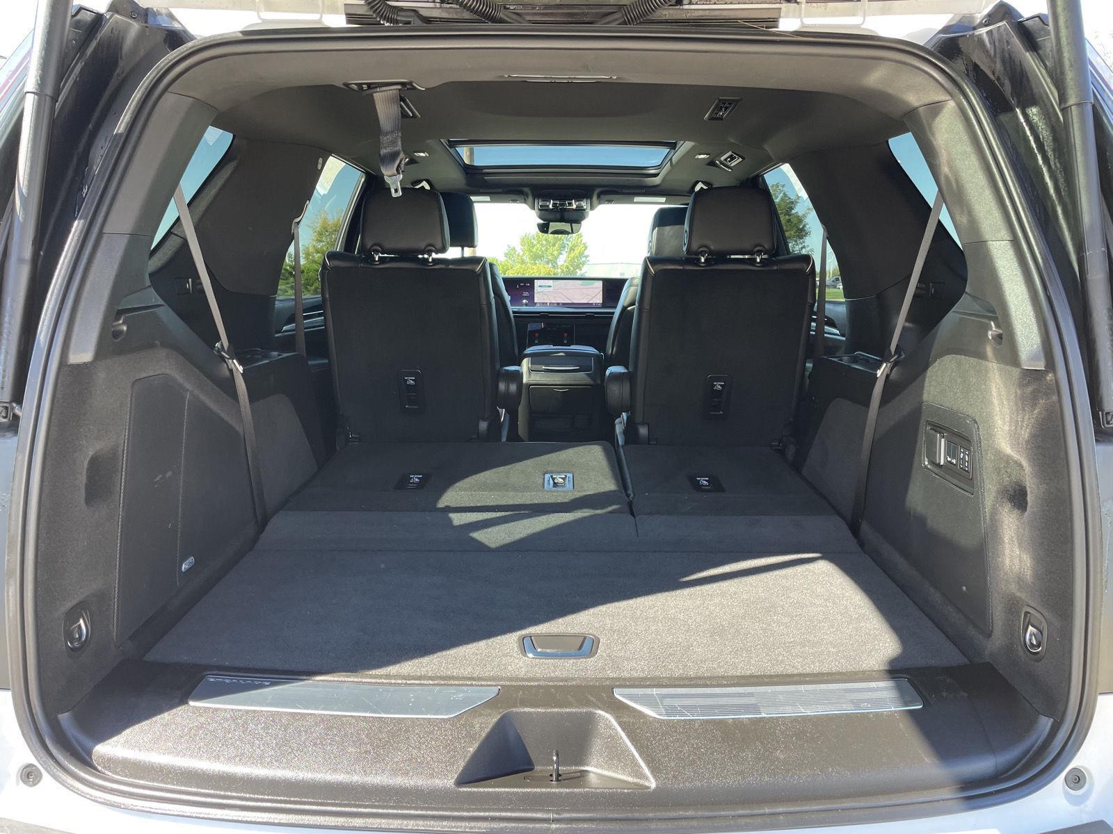 Vehicle photo 41