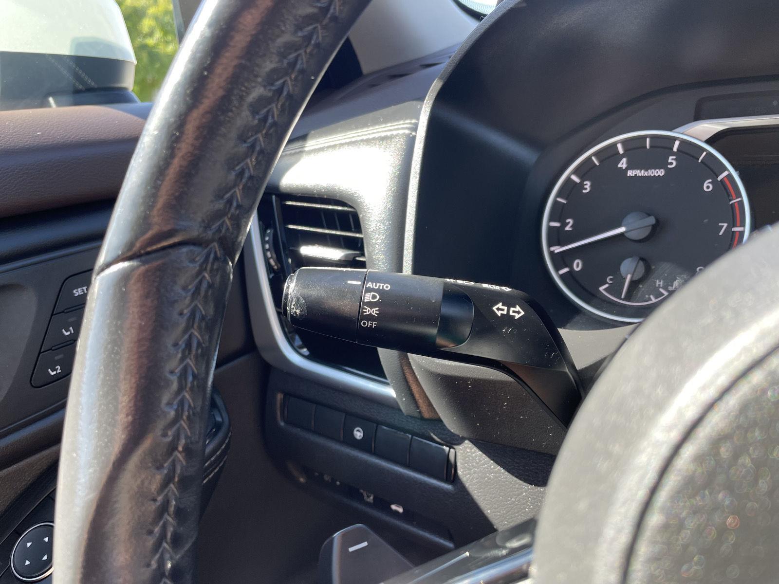 Vehicle photo 16