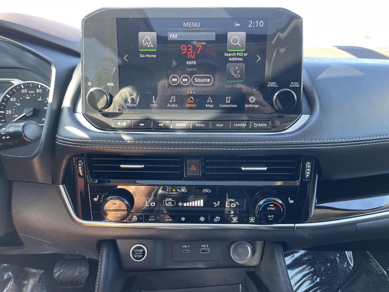 Vehicle photo 23