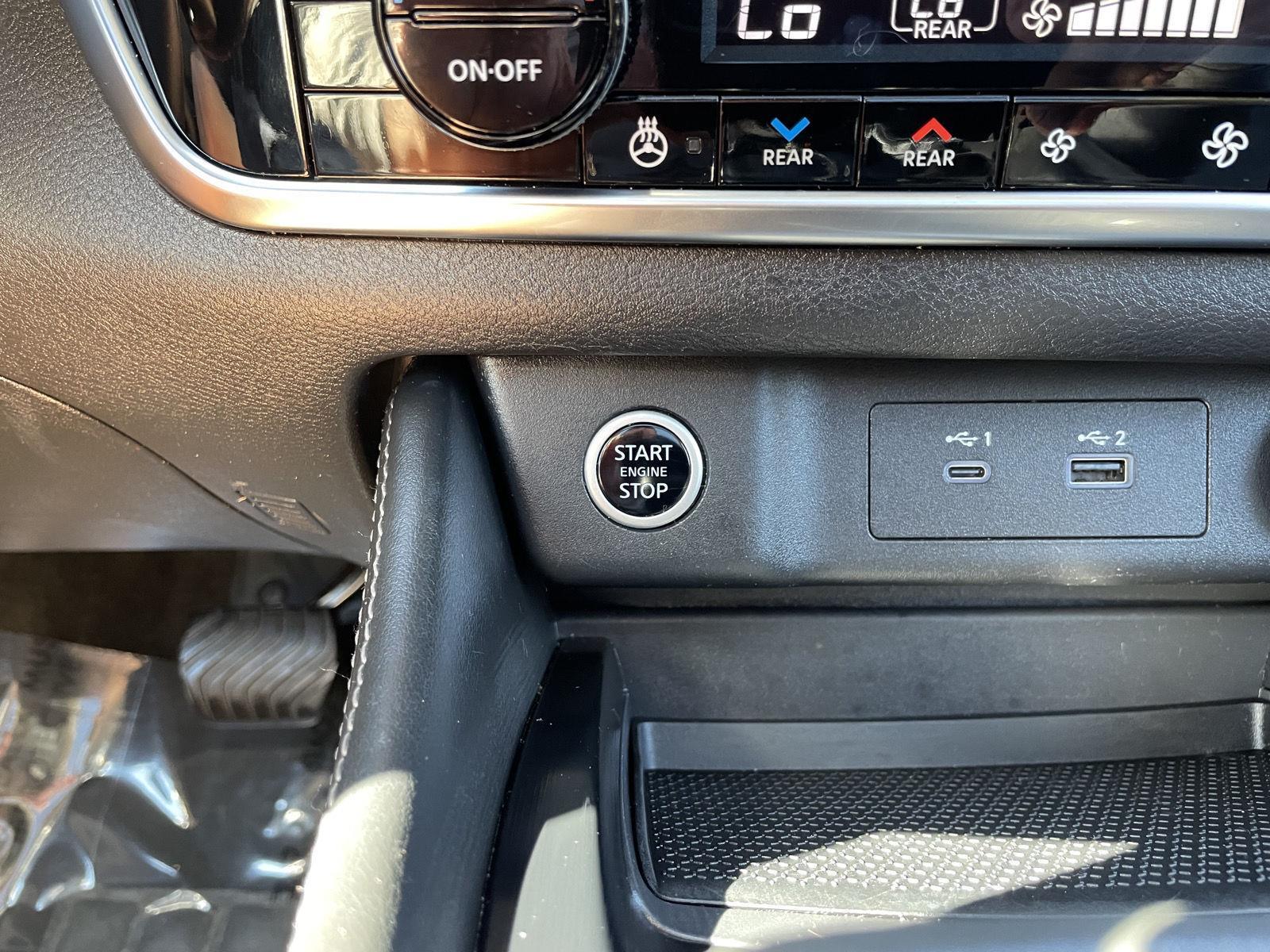 Vehicle photo 27