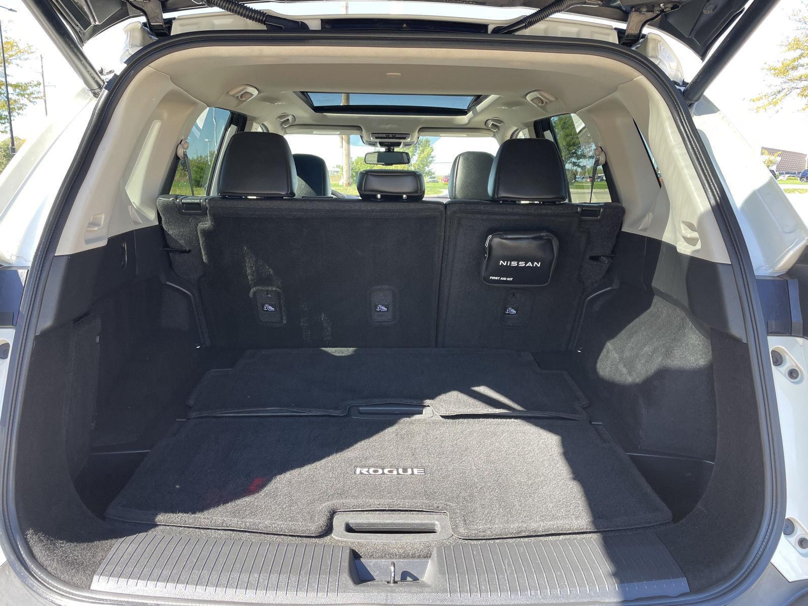 Vehicle photo 38