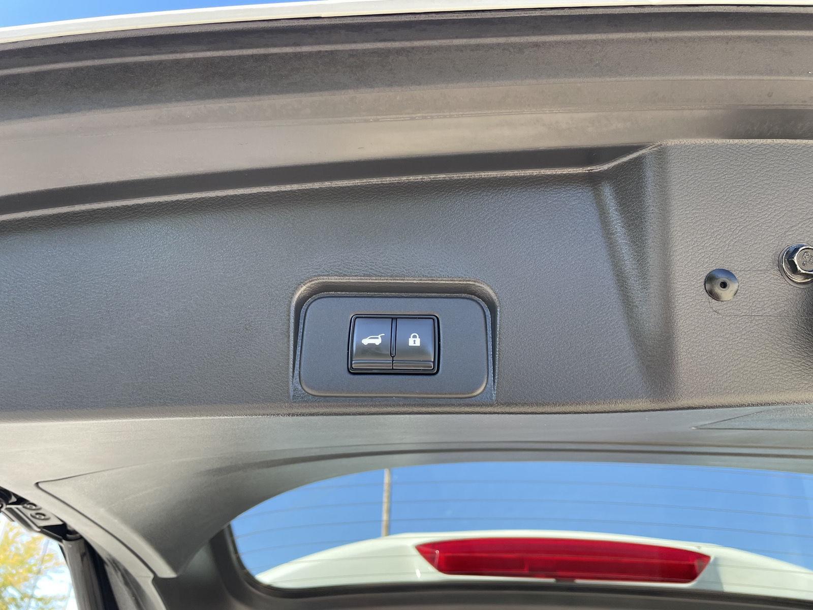 Vehicle photo 39