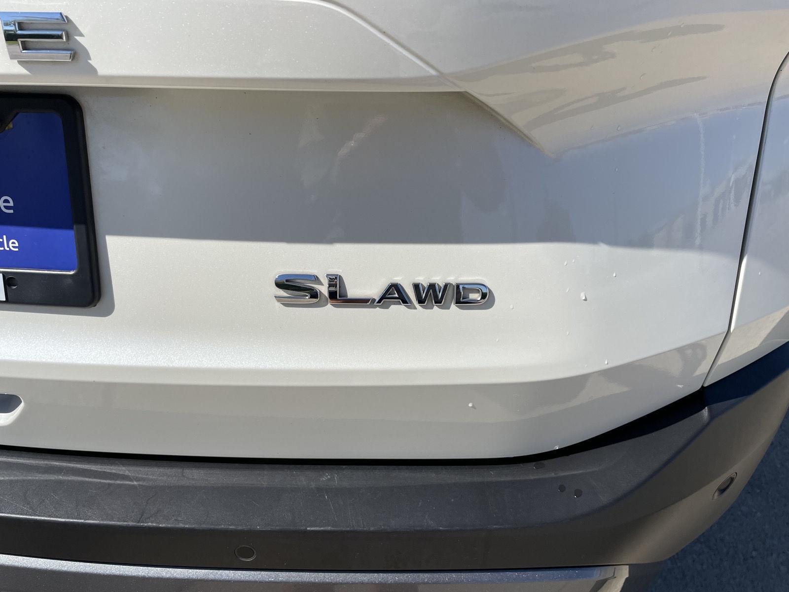 Vehicle photo 41