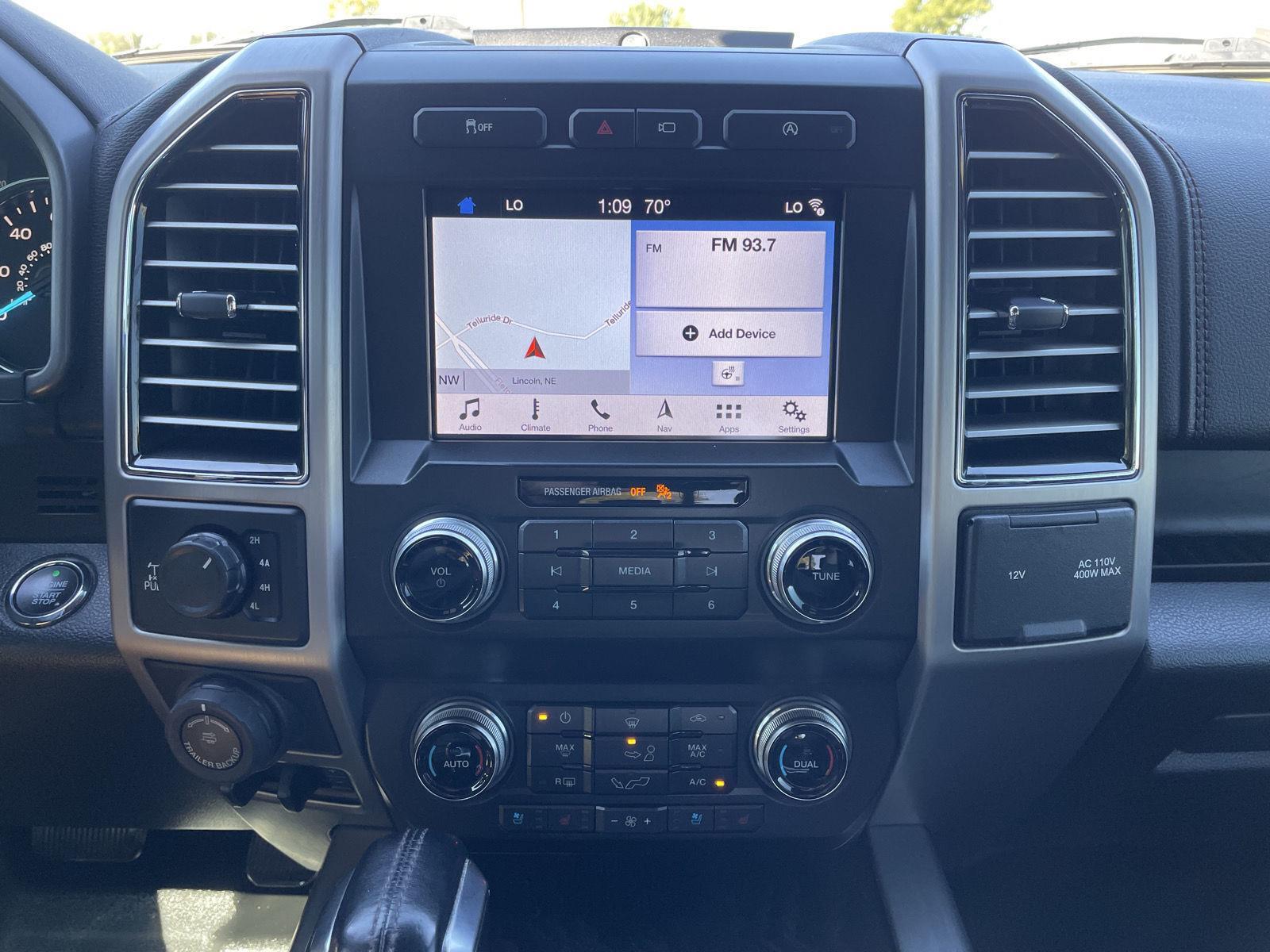 Vehicle photo 24