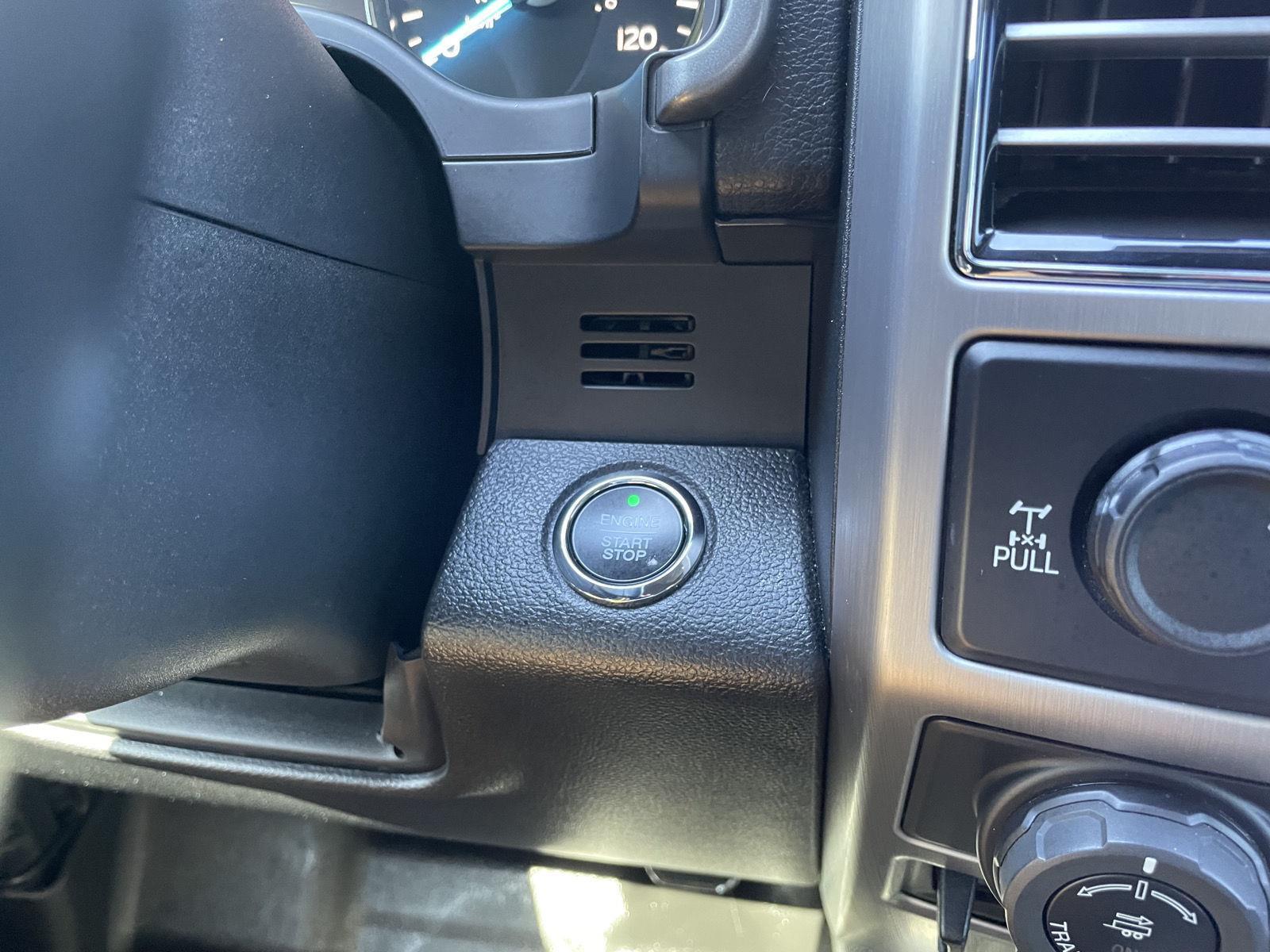 Vehicle photo 28