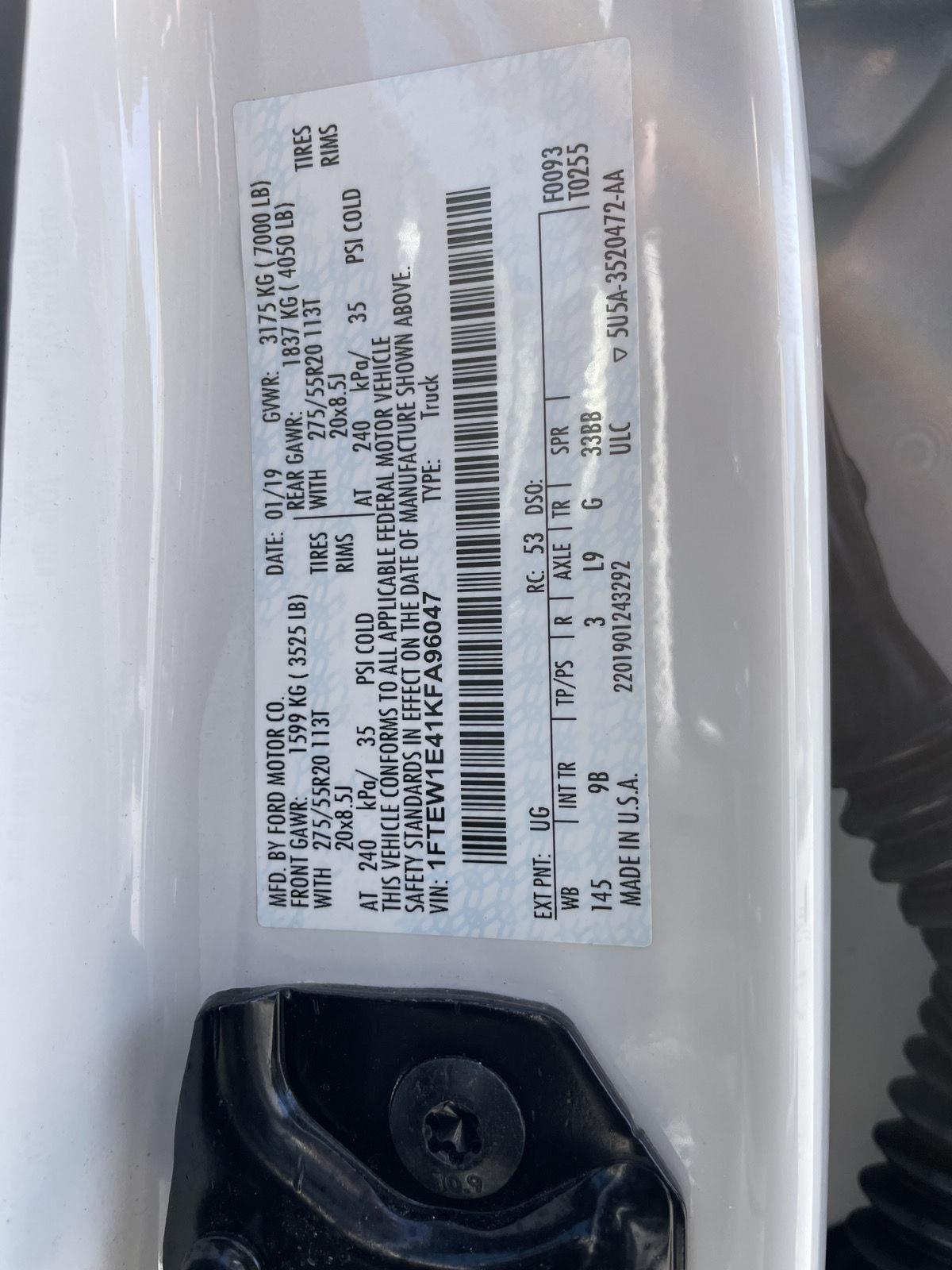 Vehicle photo 41