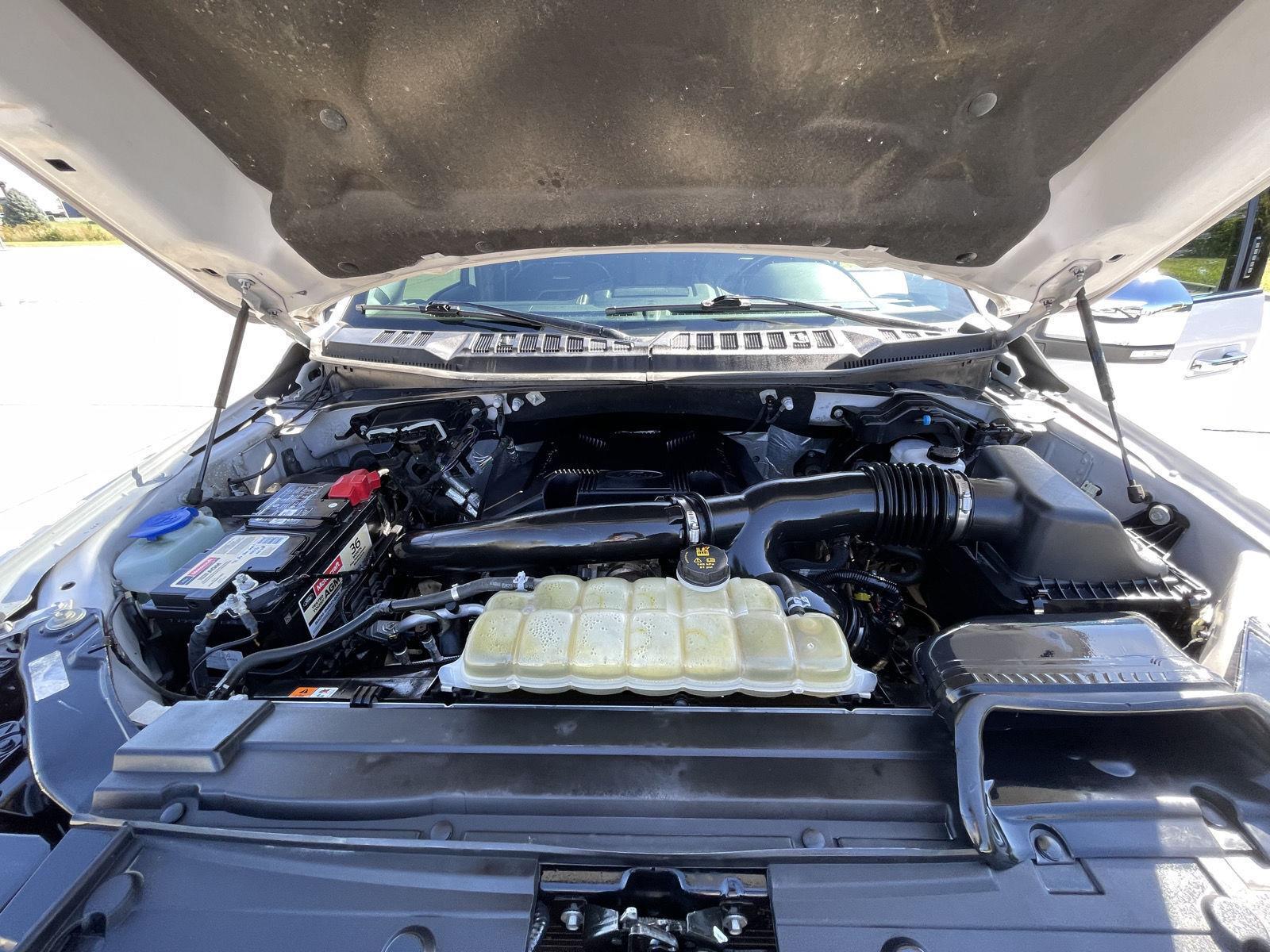 Vehicle photo 43