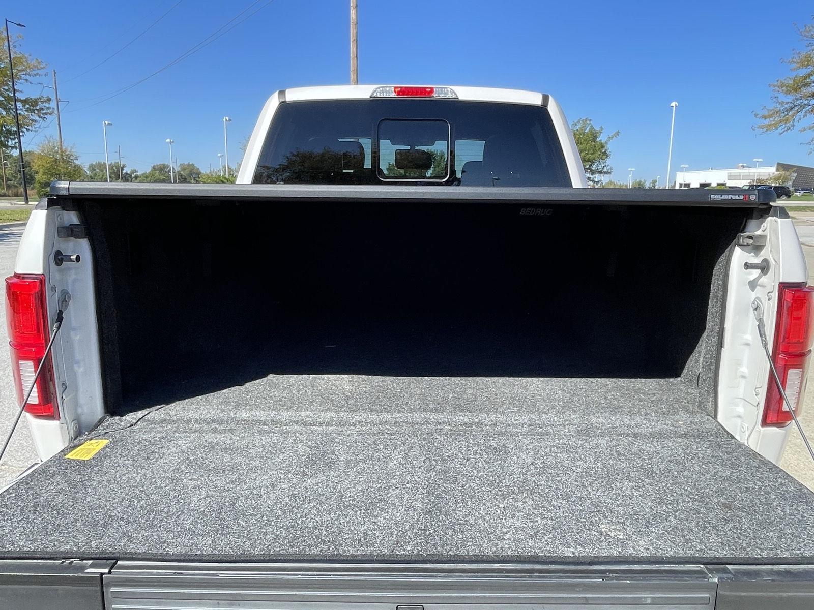 Vehicle photo 44