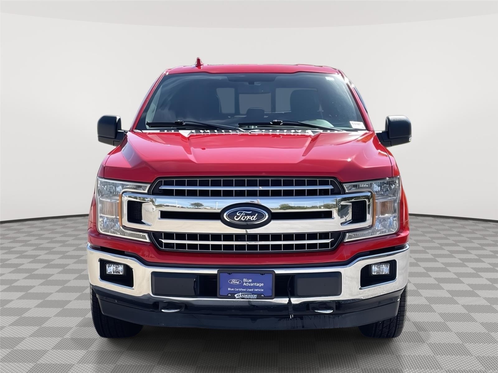 Vehicle photo 4
