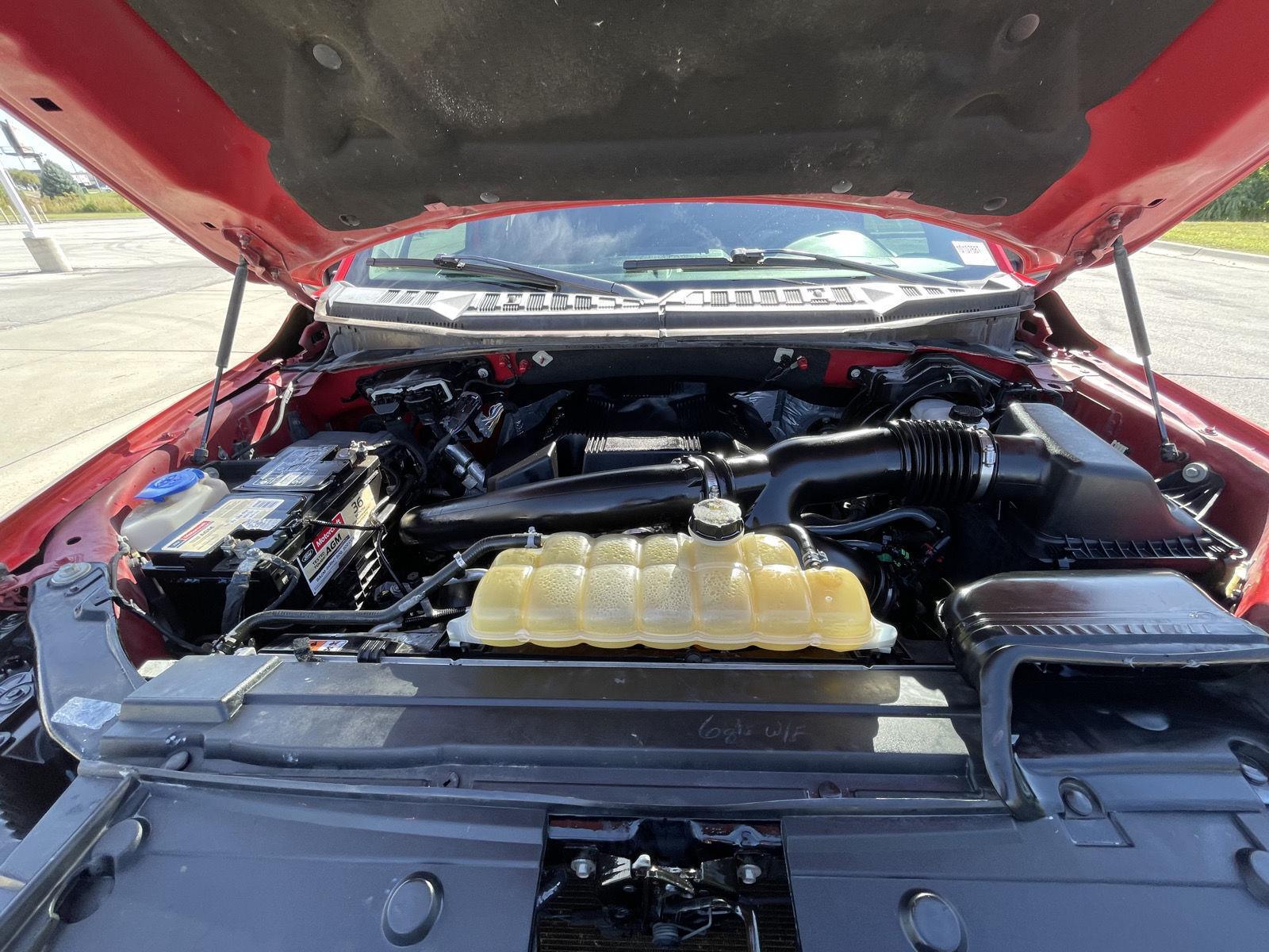 Vehicle photo 35