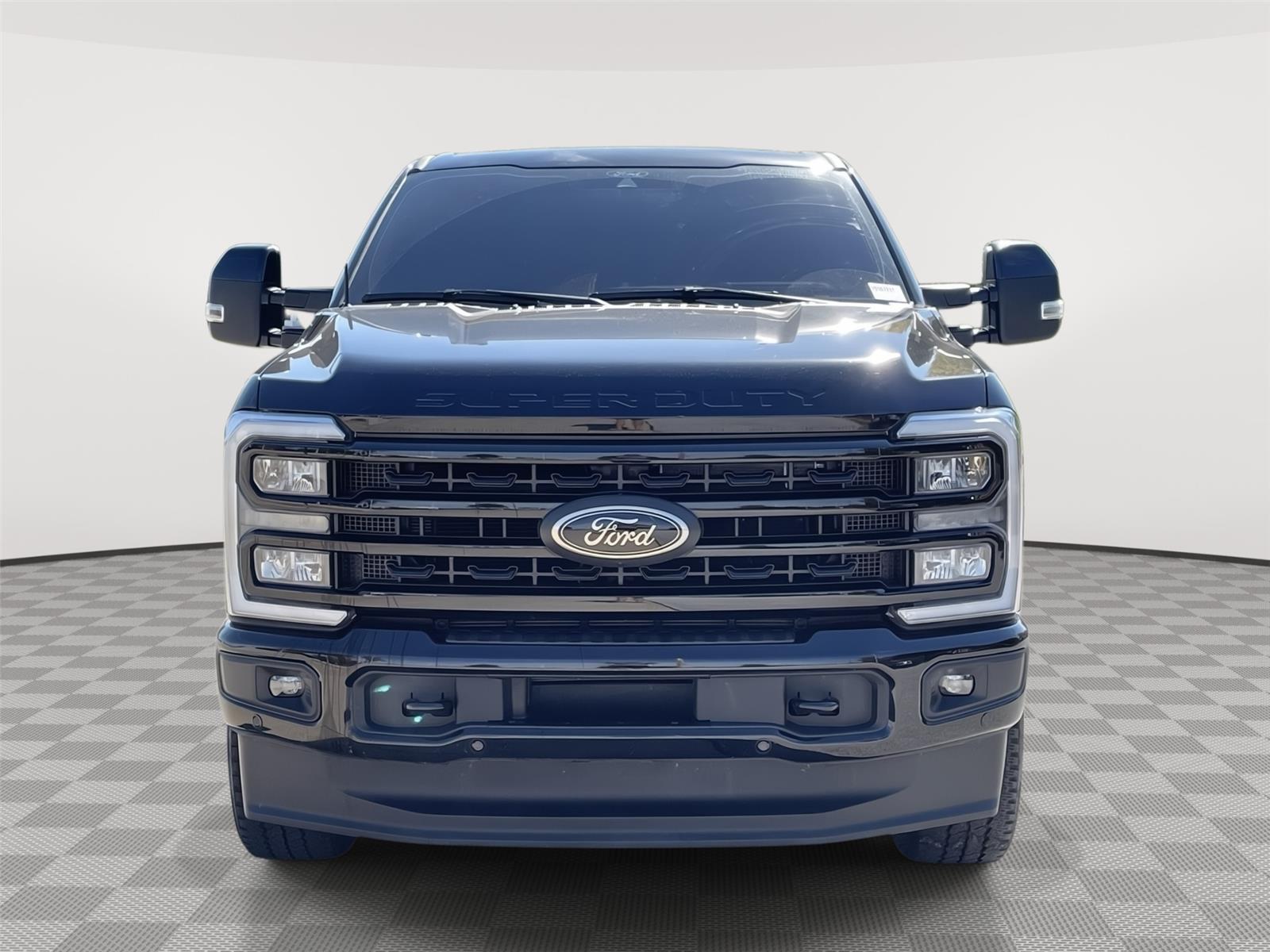 Vehicle photo 4