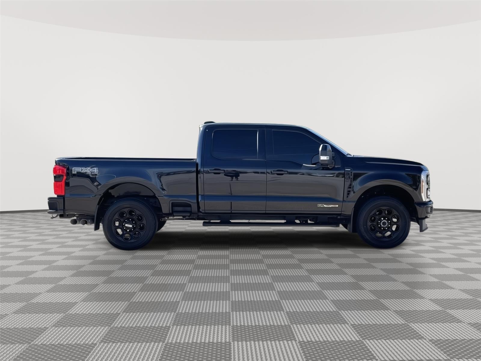 Vehicle photo 6