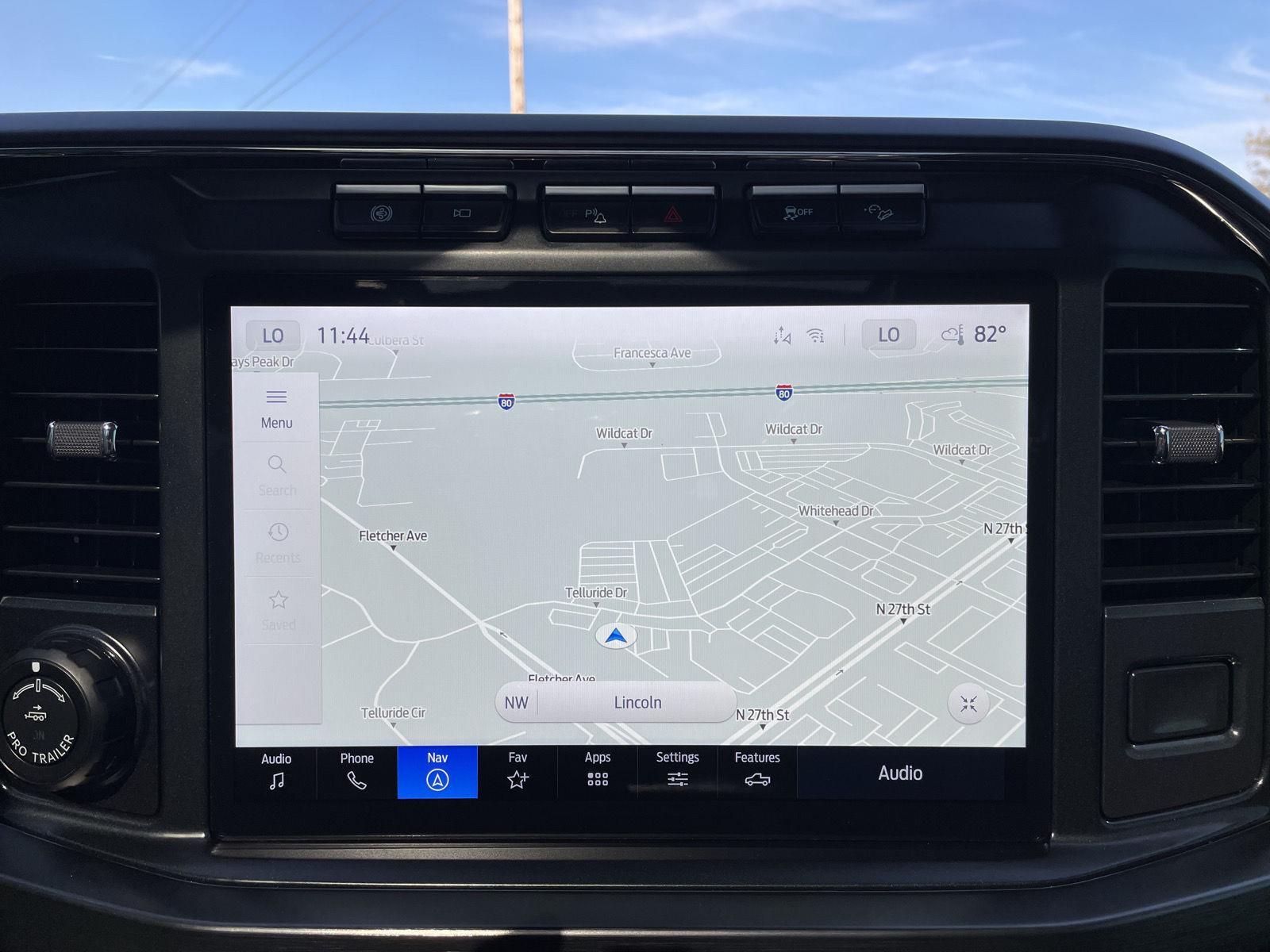 Vehicle photo 26