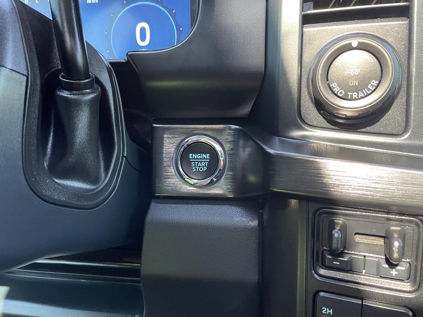 Vehicle photo 27