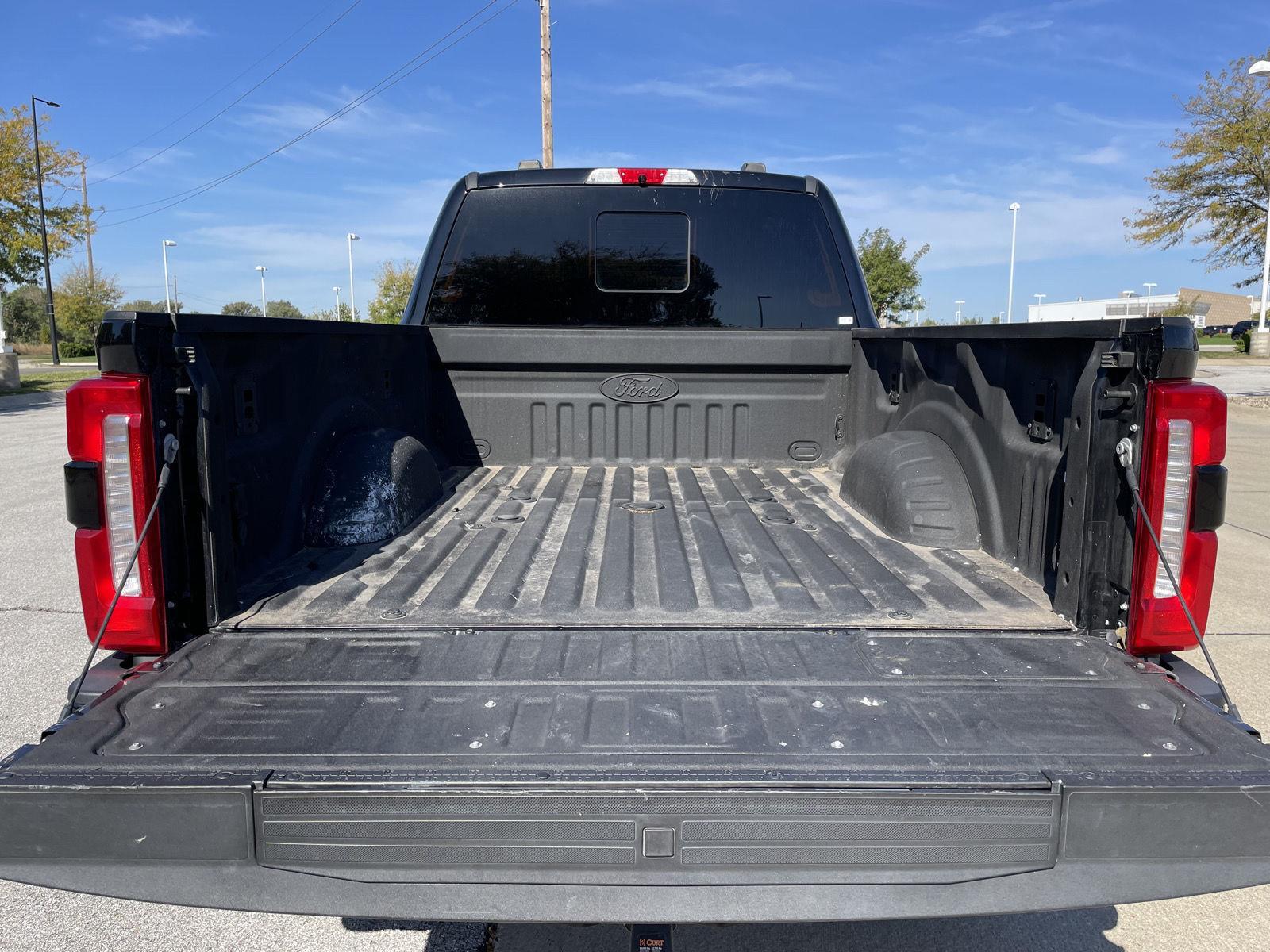 Vehicle photo 38