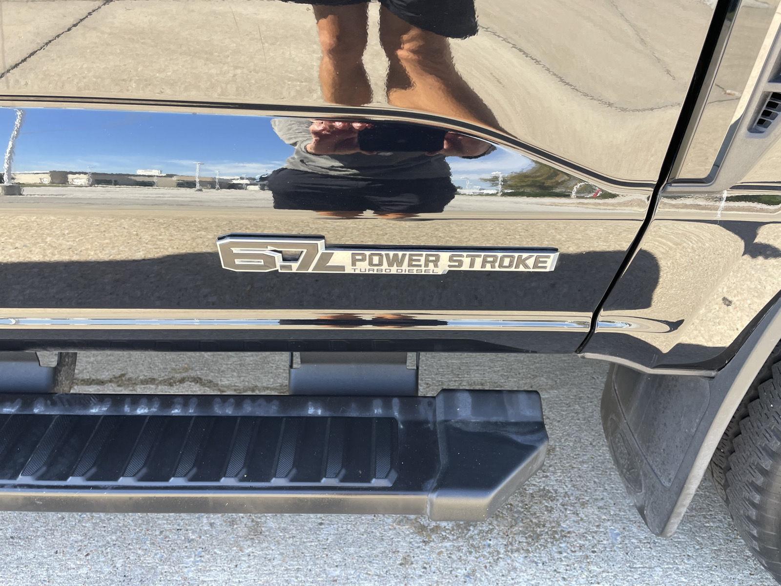 Vehicle photo 40