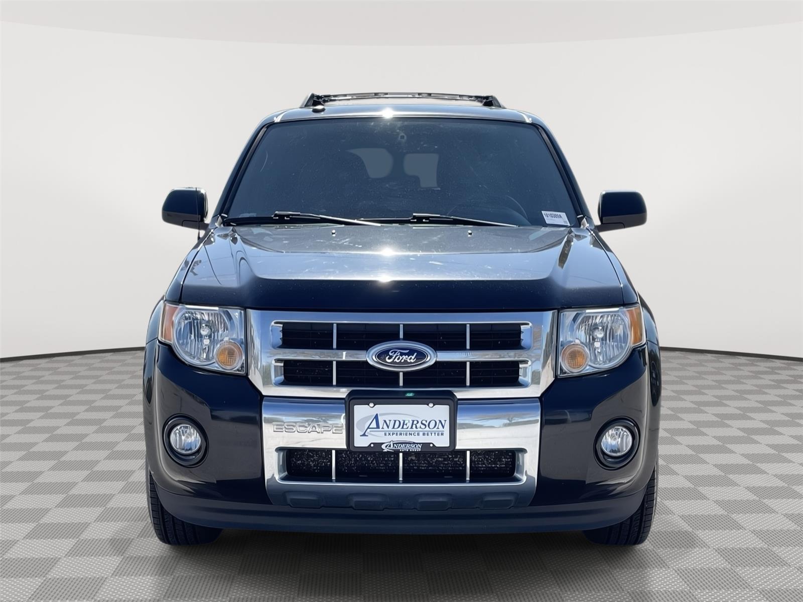 Vehicle photo 4