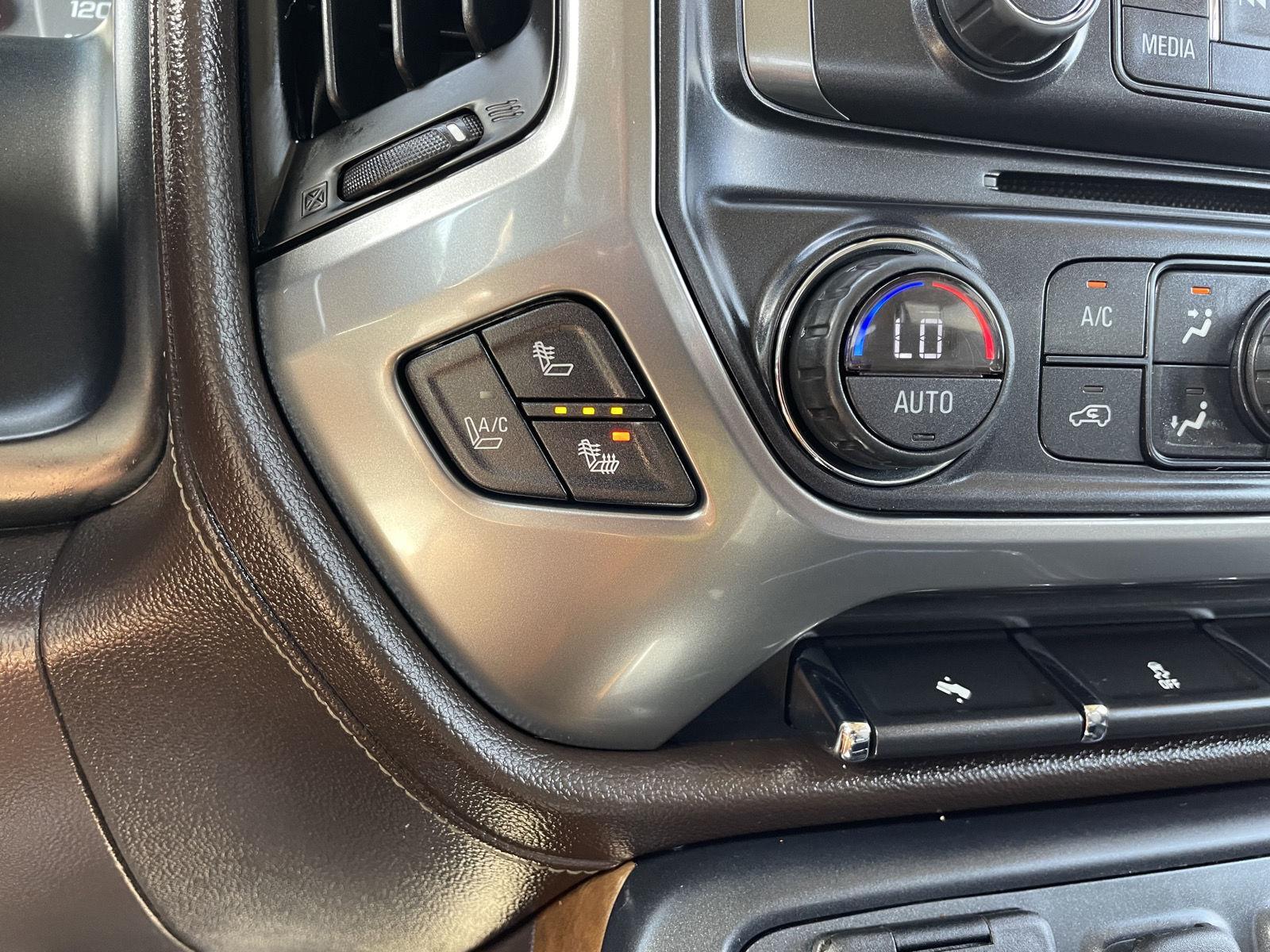 Vehicle photo 27