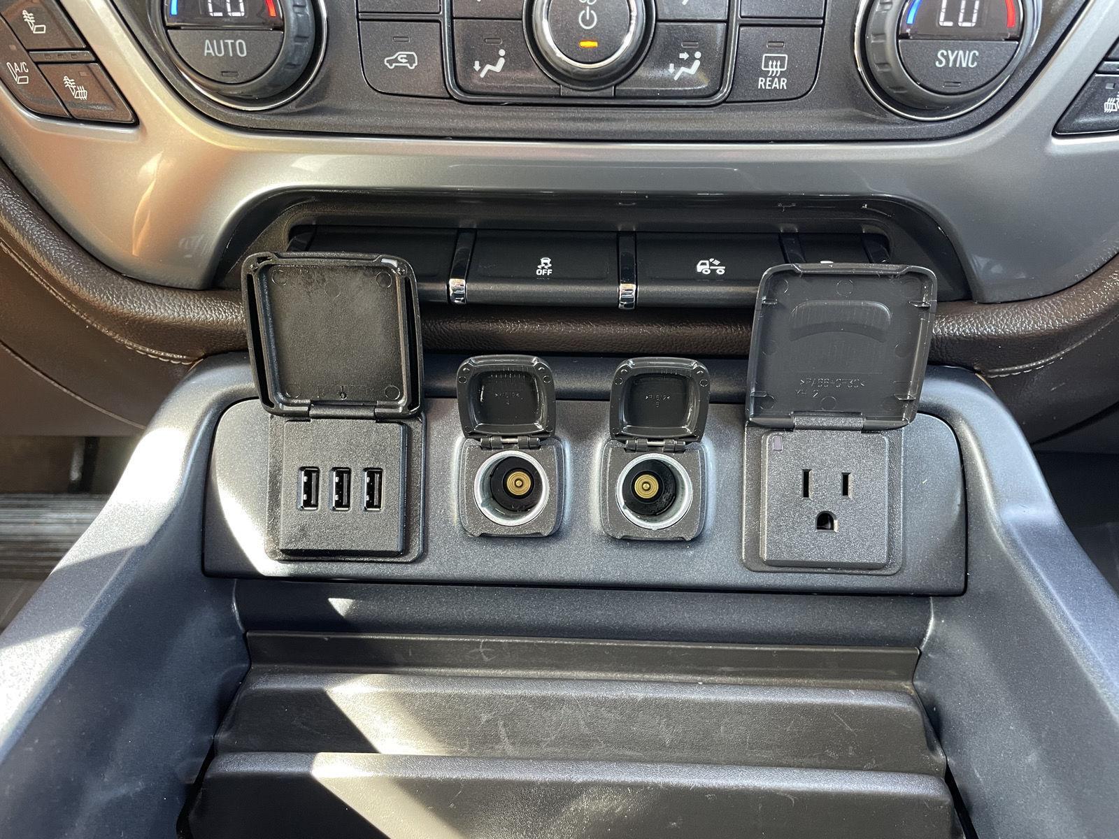 Vehicle photo 28