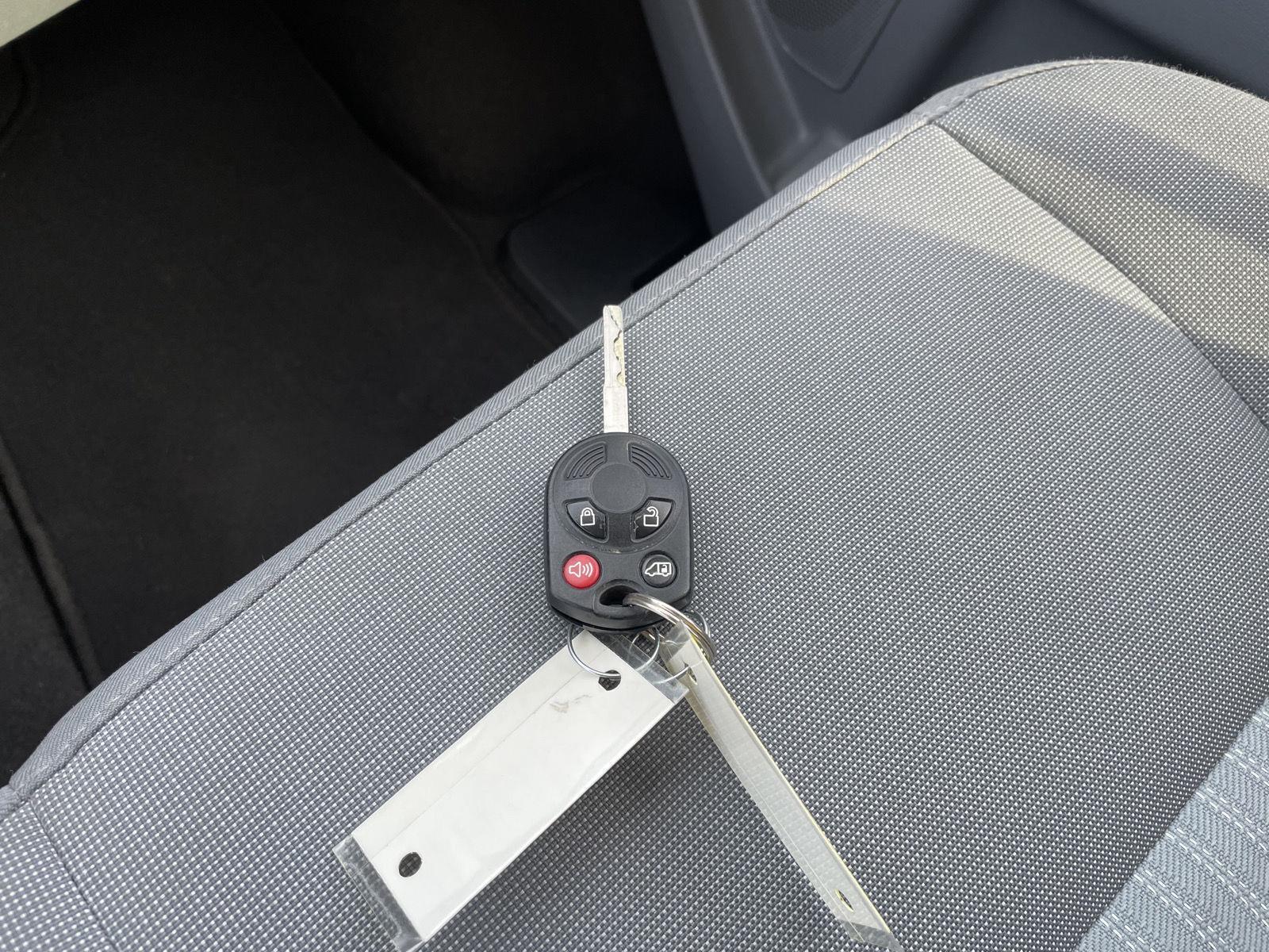 Vehicle photo 35