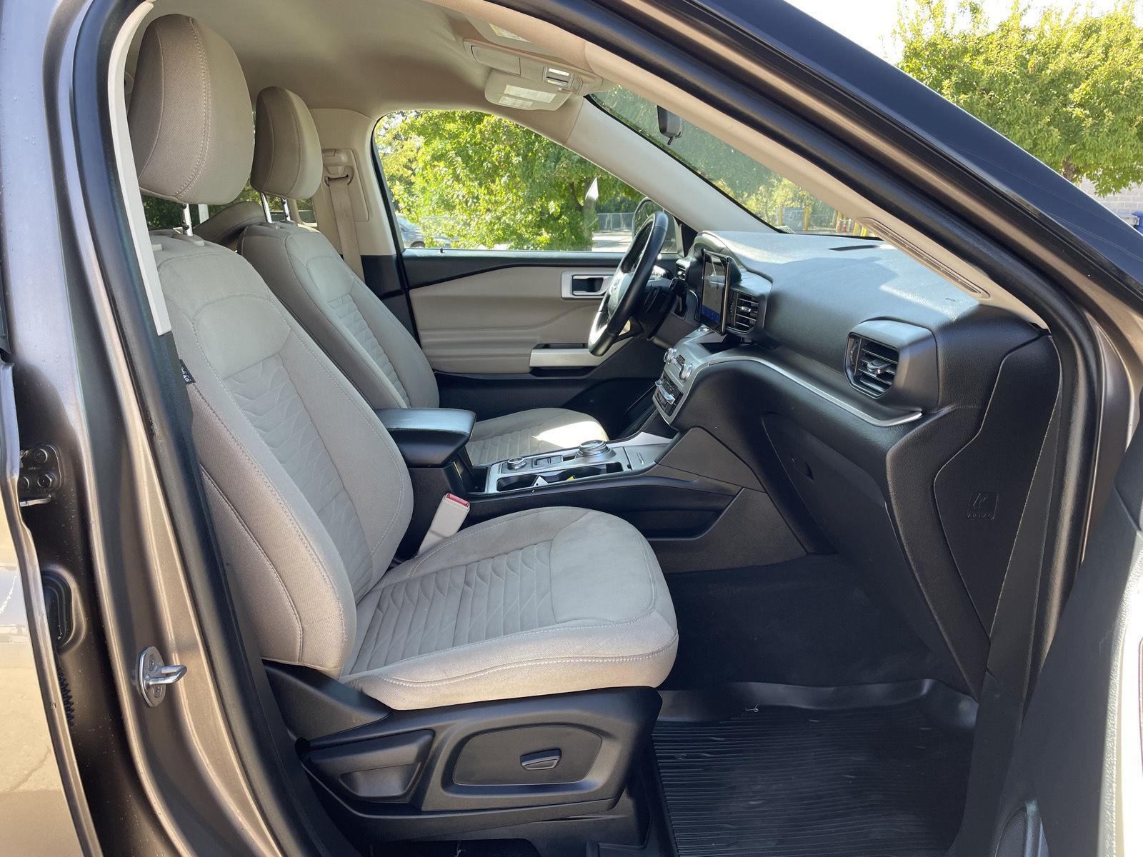 Vehicle photo 19