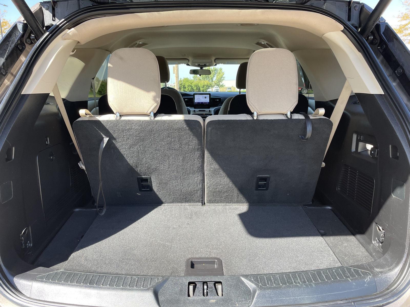 Vehicle photo 35