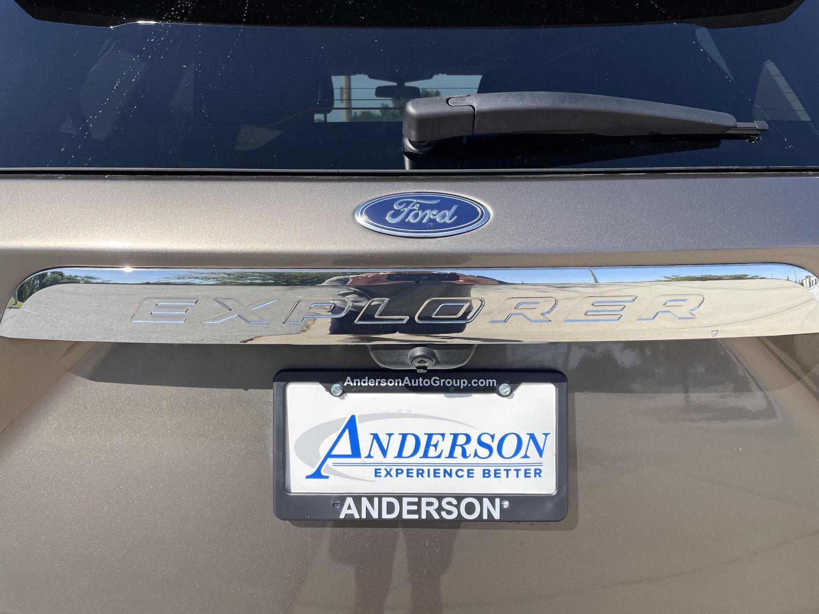 Vehicle photo 37