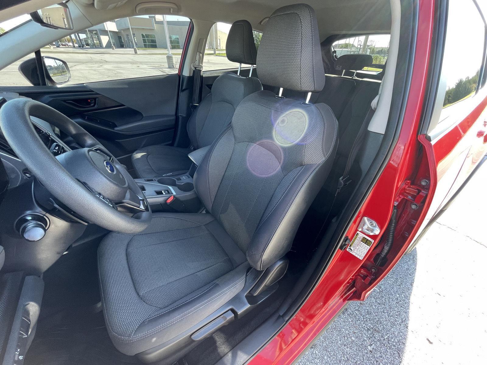 Vehicle photo 18