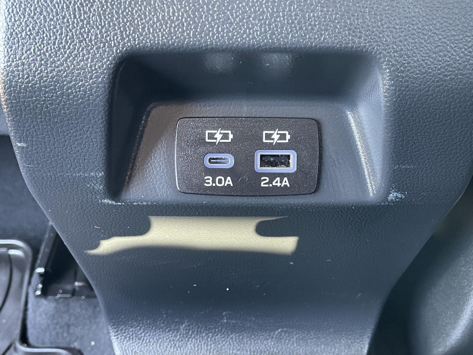 Vehicle photo 22