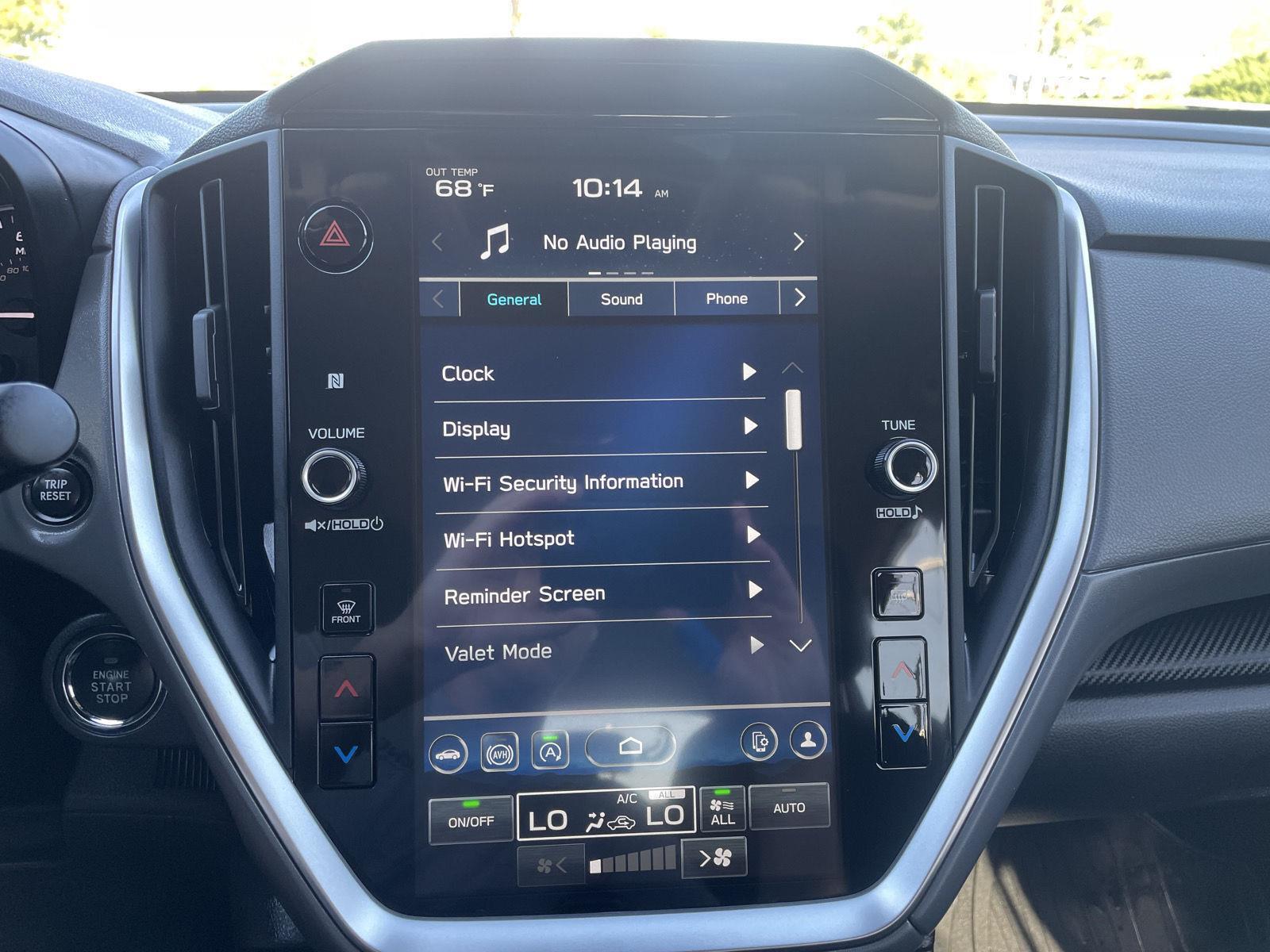 Vehicle photo 28