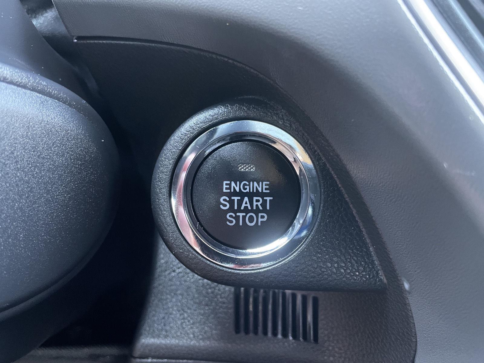 Vehicle photo 29