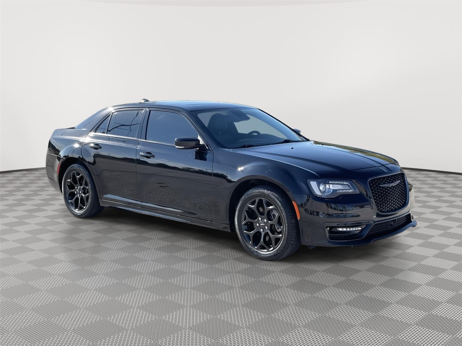 Vehicle photo 5
