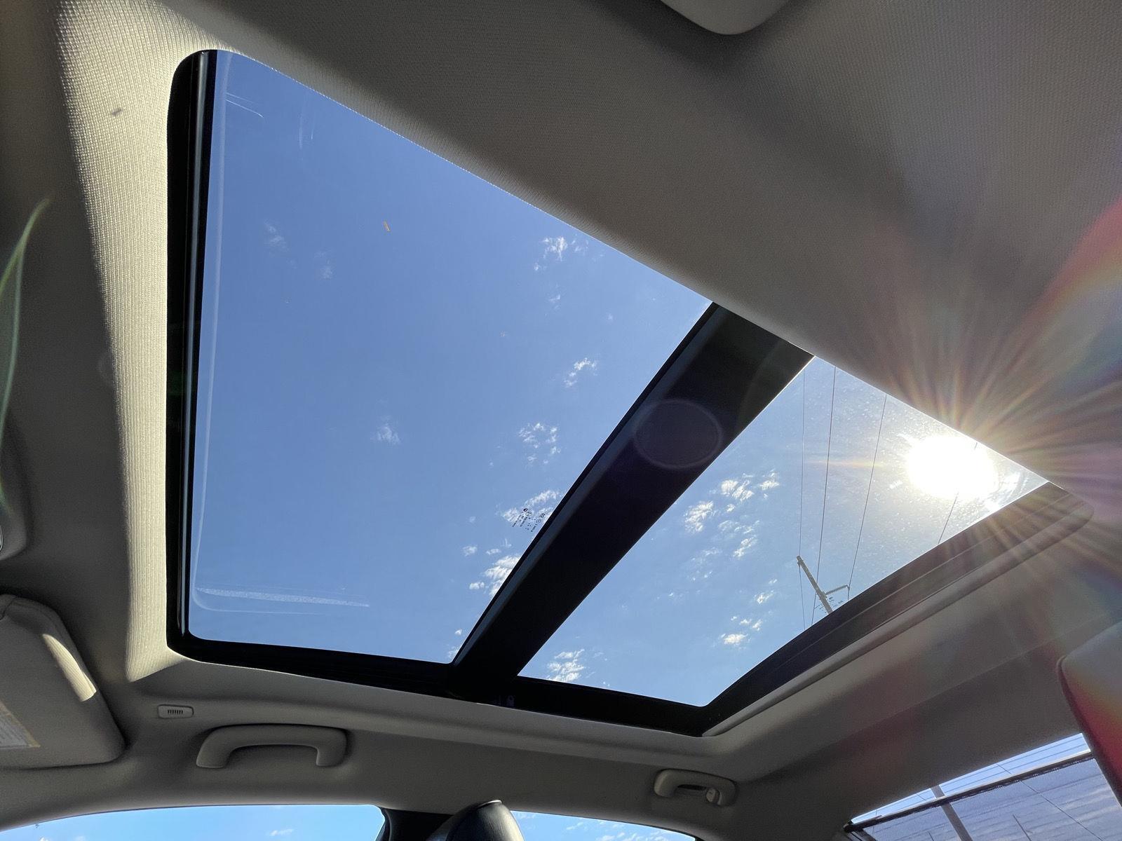 Vehicle photo 31