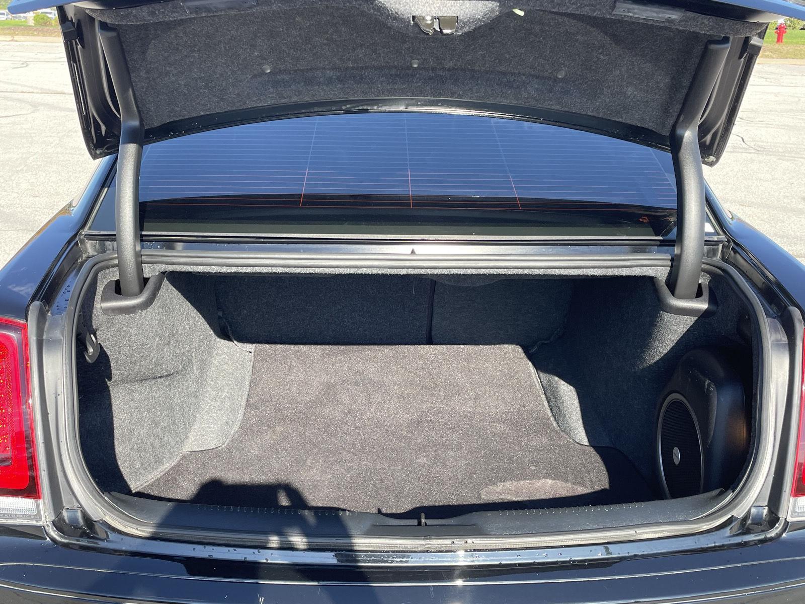 Vehicle photo 36