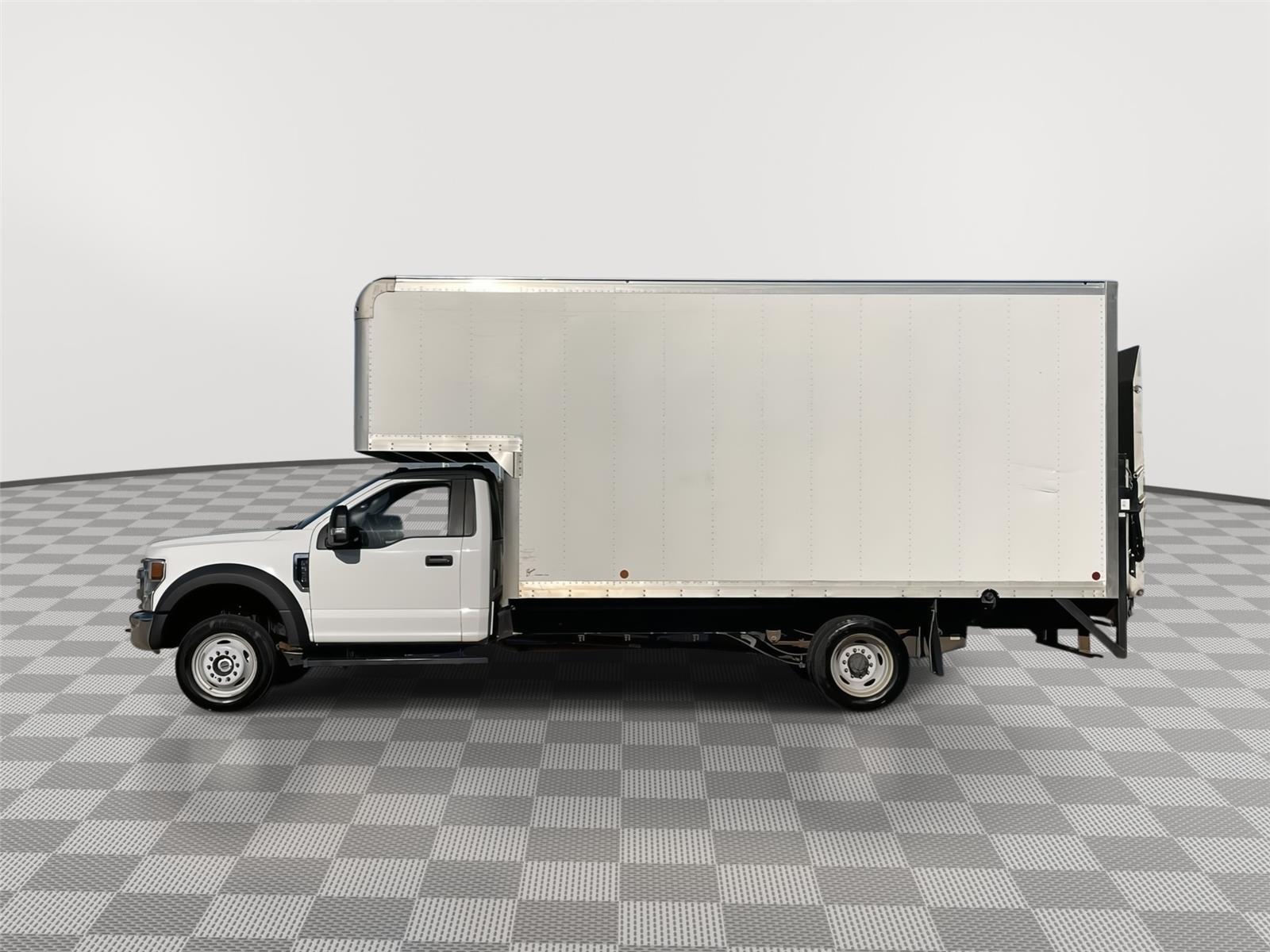 Vehicle photo 2