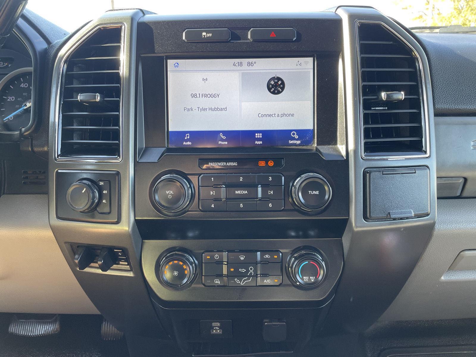 Vehicle photo 18