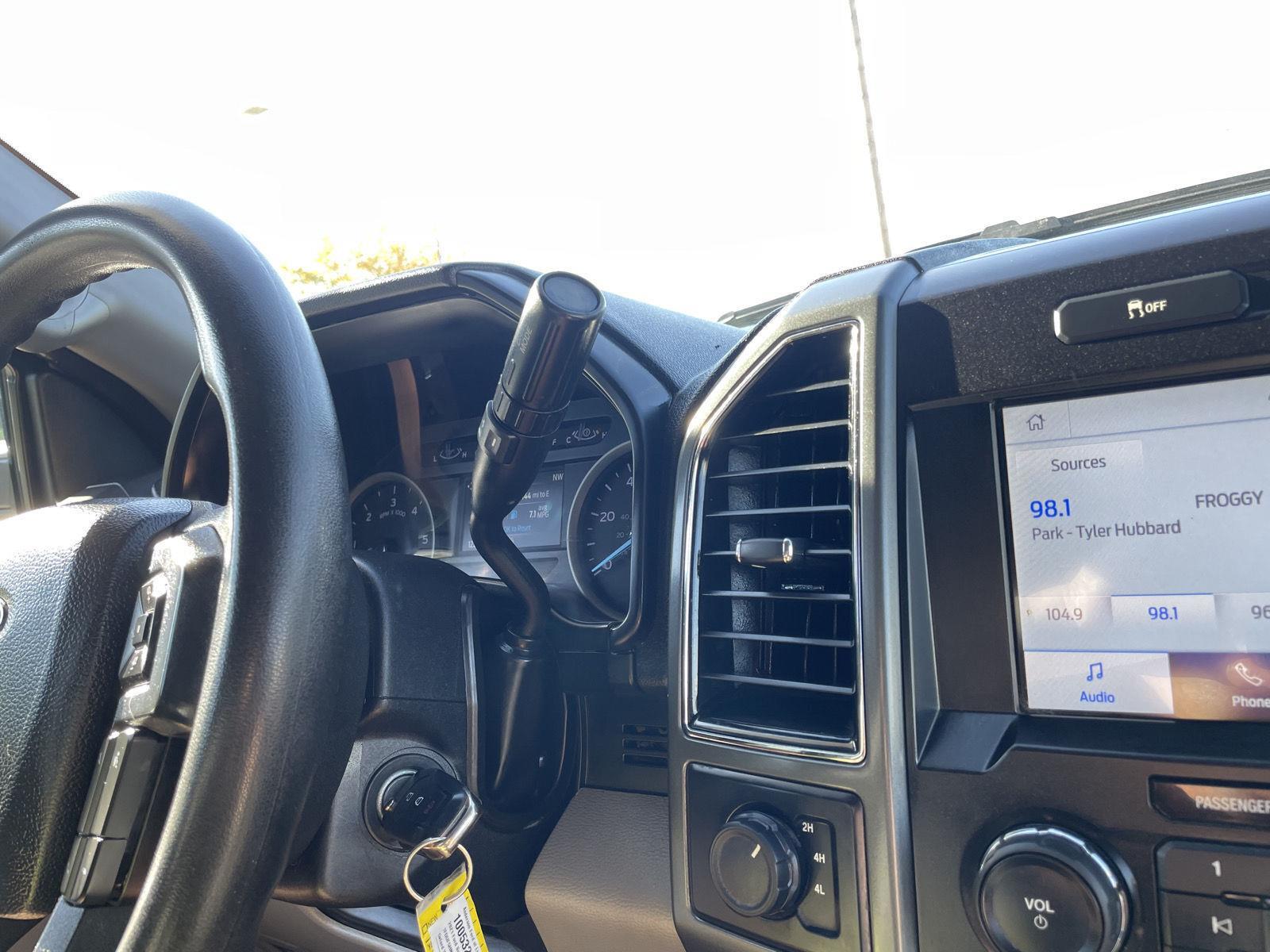 Vehicle photo 27