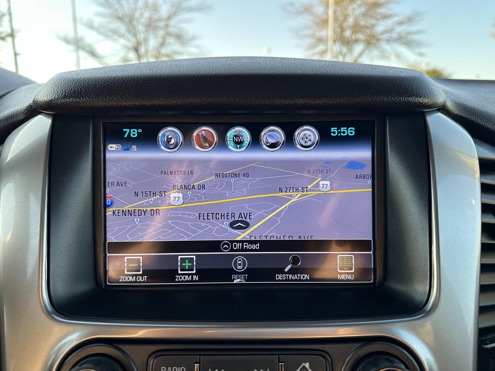 Vehicle photo 27