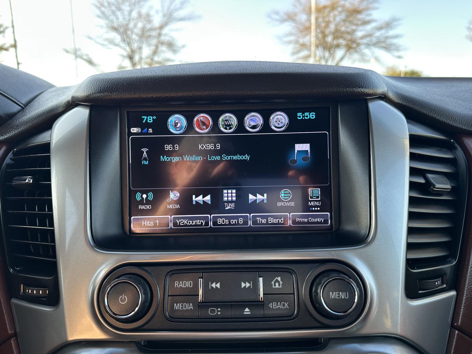 Vehicle photo 29
