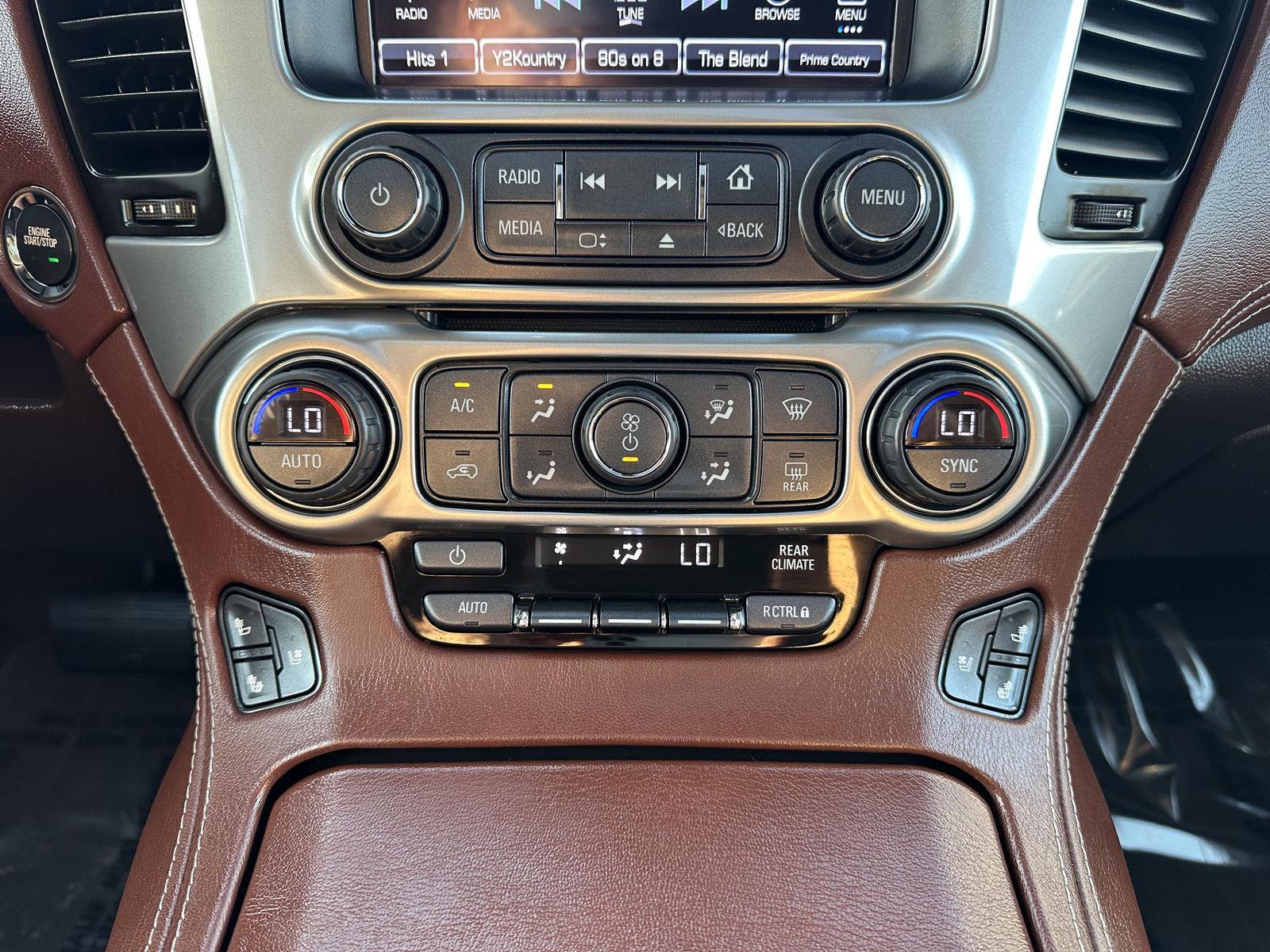 Vehicle photo 30