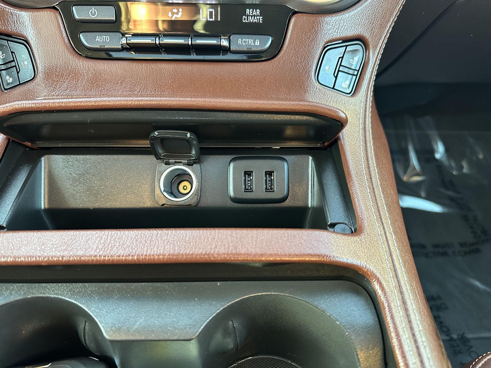 Vehicle photo 34