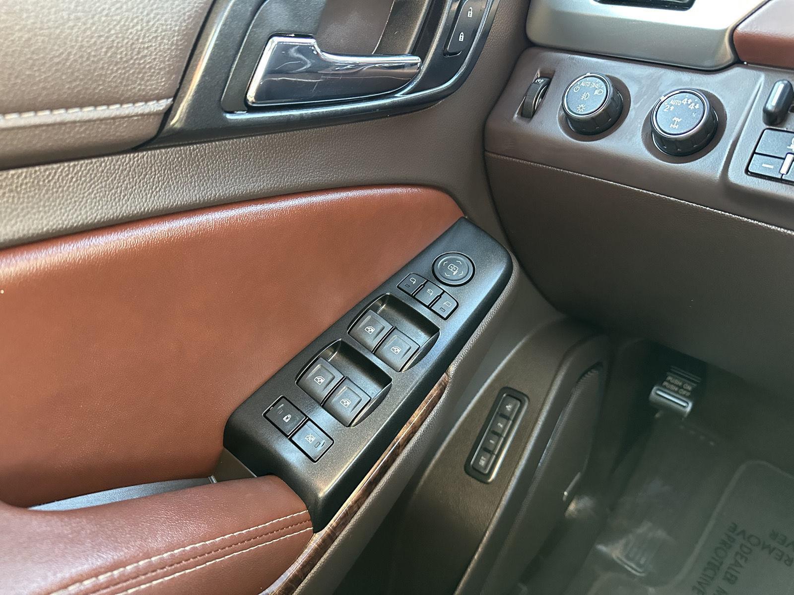 Vehicle photo 36