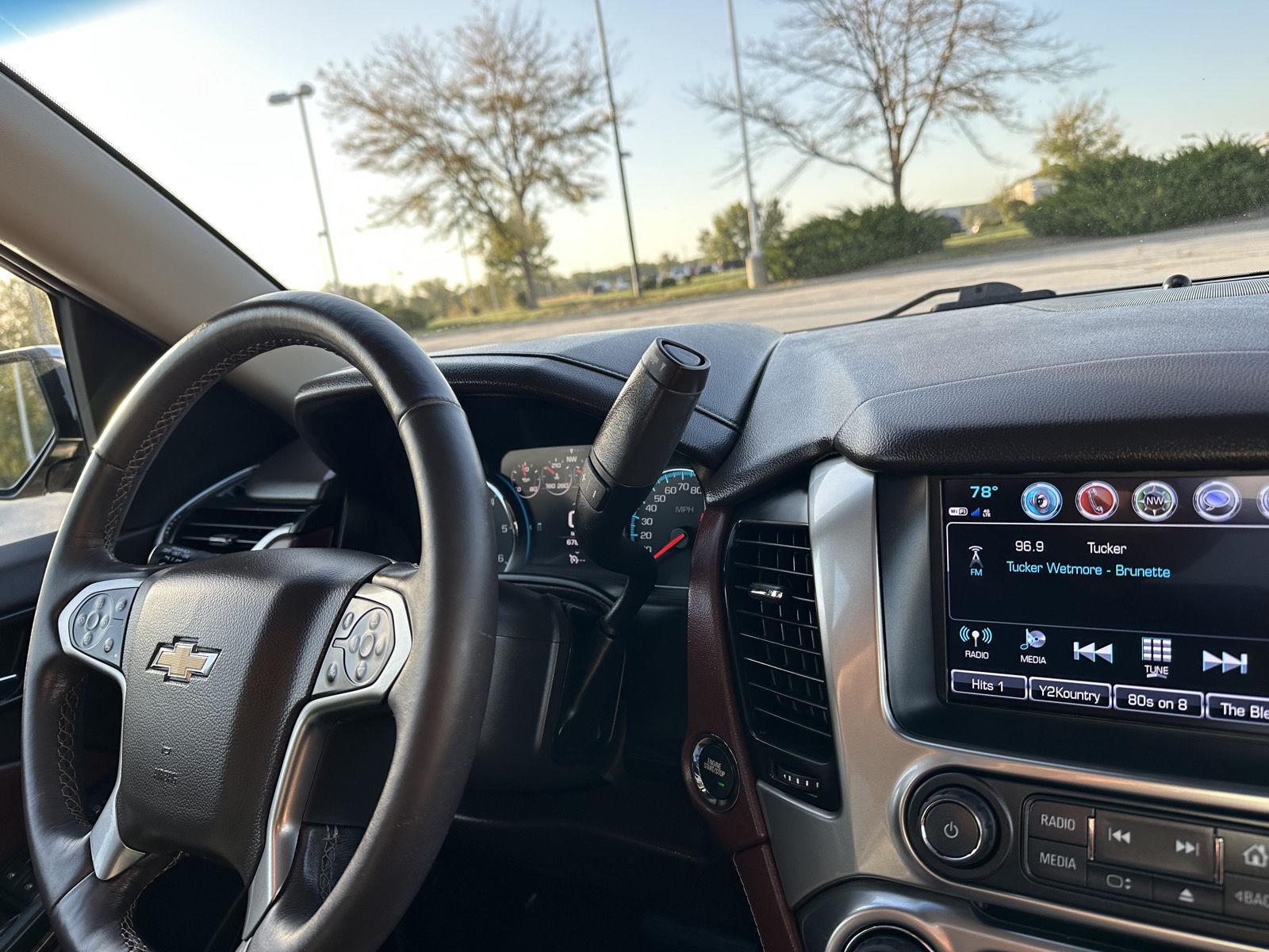 Vehicle photo 37