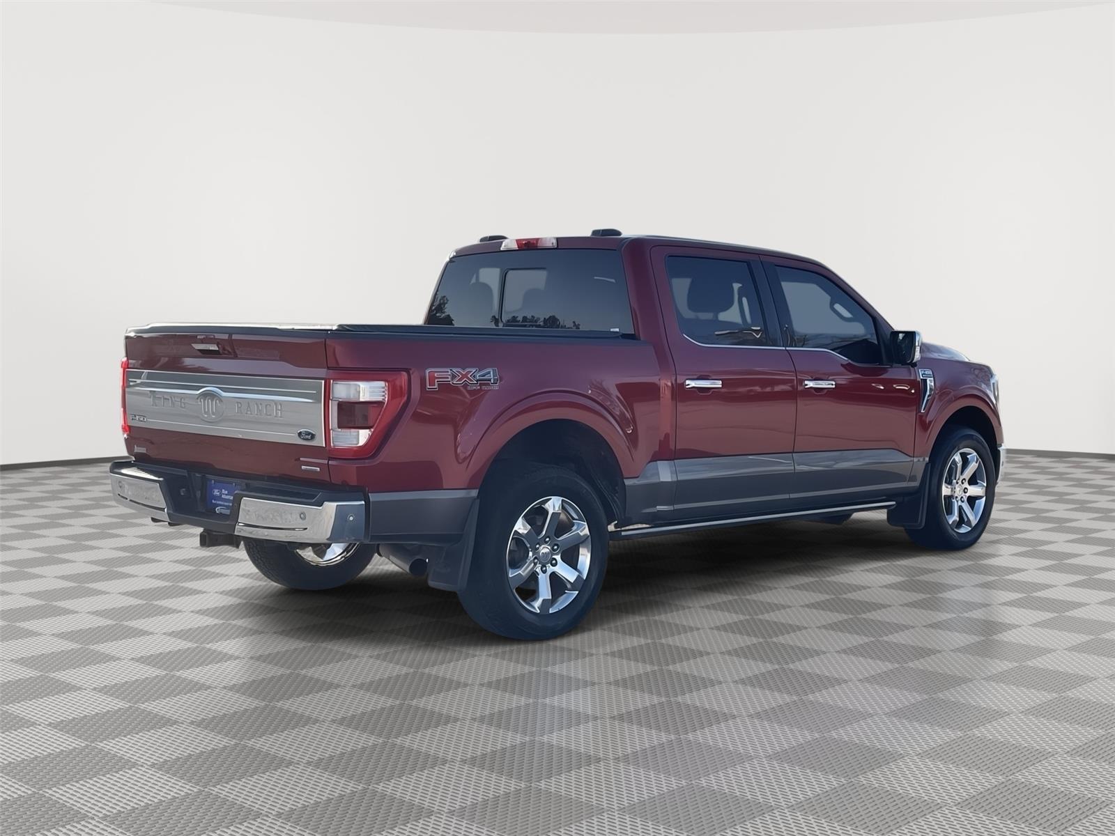Vehicle photo 7