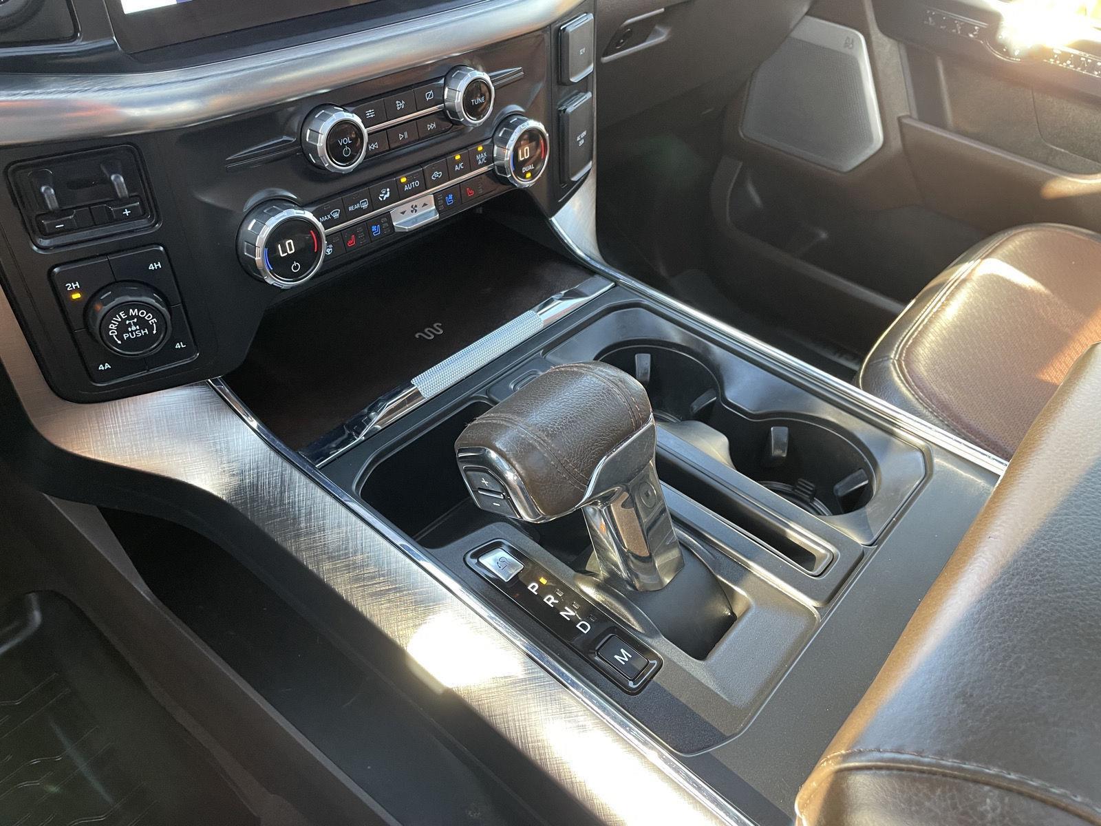 Vehicle photo 37