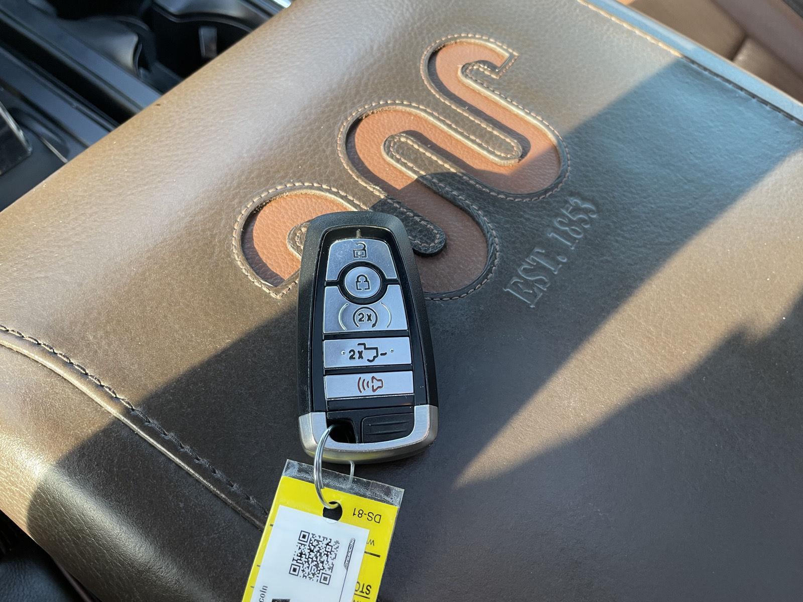 Vehicle photo 46