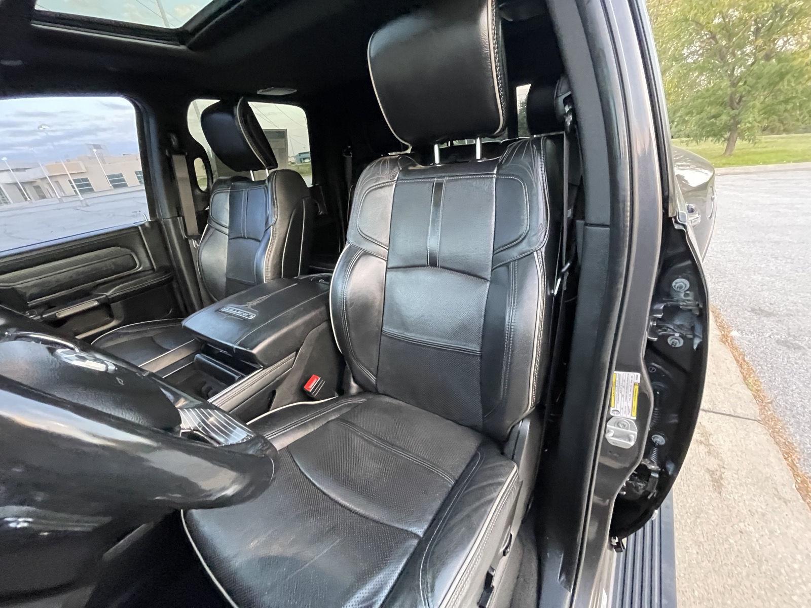 Vehicle photo 18